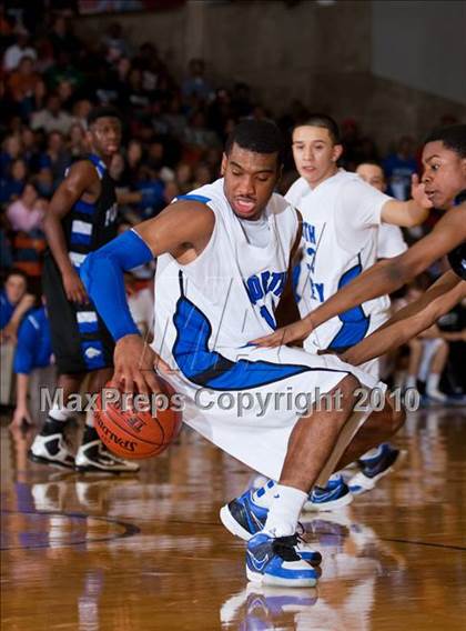 Thumbnail 3 in North Crowley vs. Plano West (Texas 5A Region 1 Semifinal) photogallery.