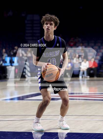 Thumbnail 2 in Desert Christian vs Benson (MLK Basketball Classic) photogallery.