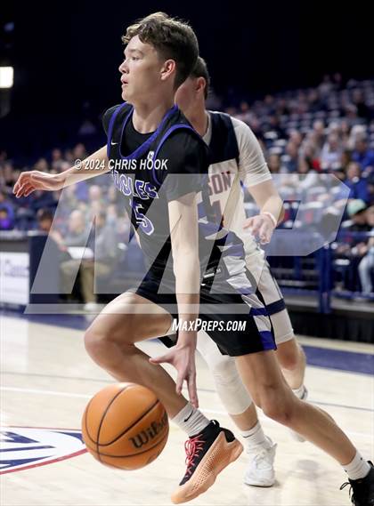 Thumbnail 3 in Desert Christian vs Benson (MLK Basketball Classic) photogallery.