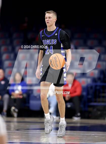 Thumbnail 2 in Desert Christian vs Benson (MLK Basketball Classic) photogallery.