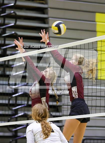 Thumbnail 3 in Athens @ Crandall photogallery.