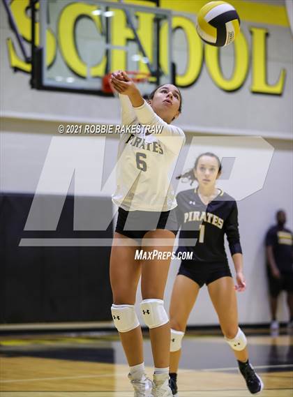 Thumbnail 3 in Athens @ Crandall photogallery.