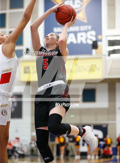 Thumbnail 2 in Grantsville vs. Judge Memorial (UHSAA 3A Semifinals) photogallery.