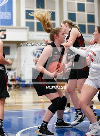 Thumbnail 1 in Grantsville vs. Judge Memorial (UHSAA 3A Semifinals) photogallery.