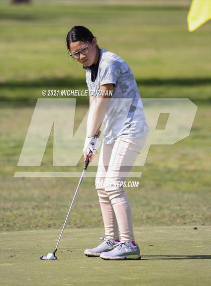Thumbnail 1 in River Oaks Girls Golf Meet photogallery.