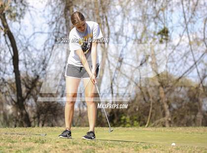 Thumbnail 2 in River Oaks Girls Golf Meet photogallery.