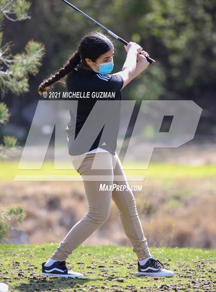 Thumbnail 3 in River Oaks Girls Golf Meet photogallery.