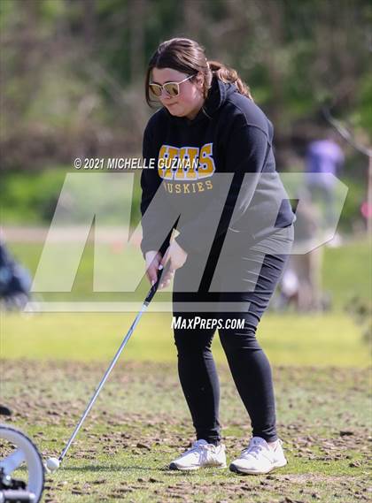 Thumbnail 2 in River Oaks Girls Golf Meet photogallery.