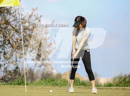 Thumbnail 3 in River Oaks Girls Golf Meet photogallery.