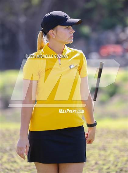 Thumbnail 3 in River Oaks Girls Golf Meet photogallery.