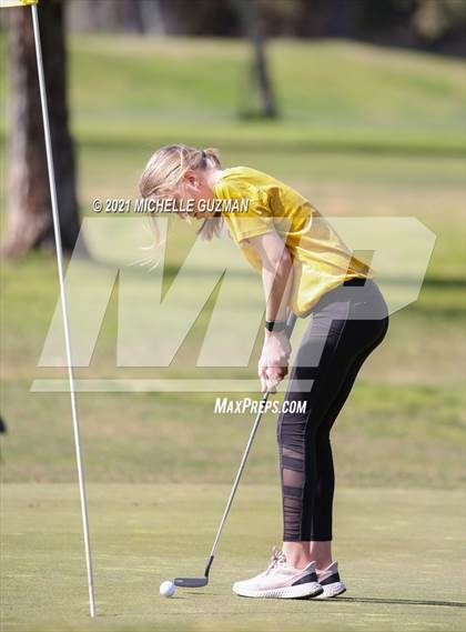 Thumbnail 2 in River Oaks Girls Golf Meet photogallery.