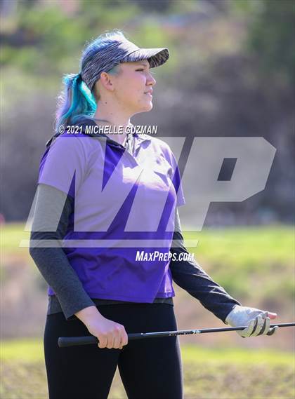 Thumbnail 2 in River Oaks Girls Golf Meet photogallery.