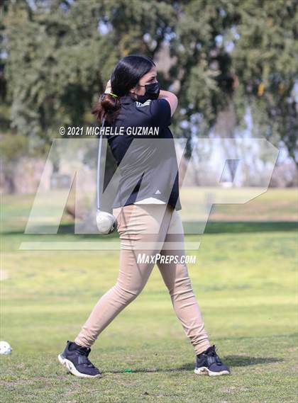 Thumbnail 2 in River Oaks Girls Golf Meet photogallery.