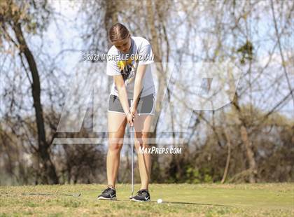 Thumbnail 1 in River Oaks Girls Golf Meet photogallery.