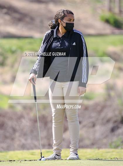 Thumbnail 3 in River Oaks Girls Golf Meet photogallery.