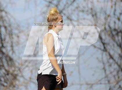 Thumbnail 3 in River Oaks Girls Golf Meet photogallery.
