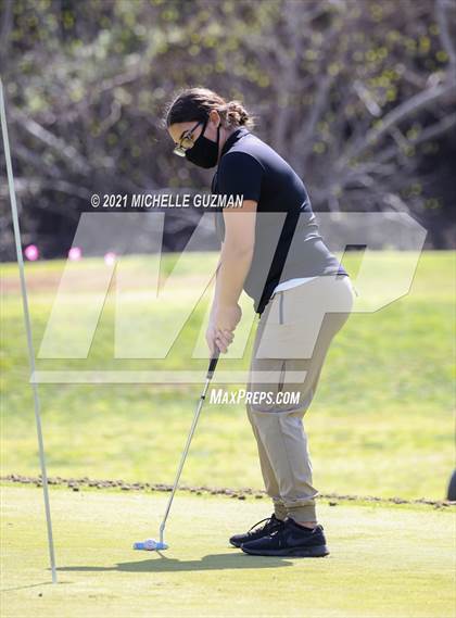 Thumbnail 2 in River Oaks Girls Golf Meet photogallery.