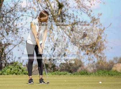 Thumbnail 2 in River Oaks Girls Golf Meet photogallery.