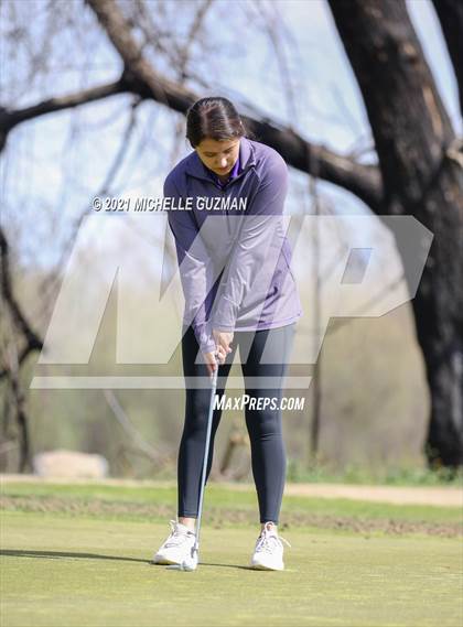 Thumbnail 1 in River Oaks Girls Golf Meet photogallery.