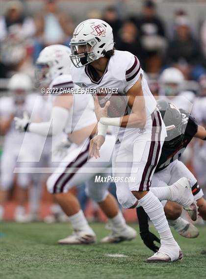 Thumbnail 3 in Industrial vs Llano (UIL 3A Division I Regional Semifinal) photogallery.