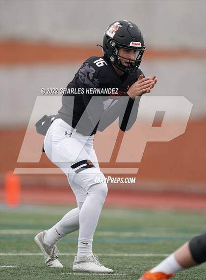 Thumbnail 1 in Industrial vs Llano (UIL 3A Division I Regional Semifinal) photogallery.