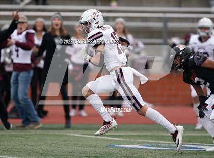 Thumbnail 2 in Industrial vs Llano (UIL 3A Division I Regional Semifinal) photogallery.