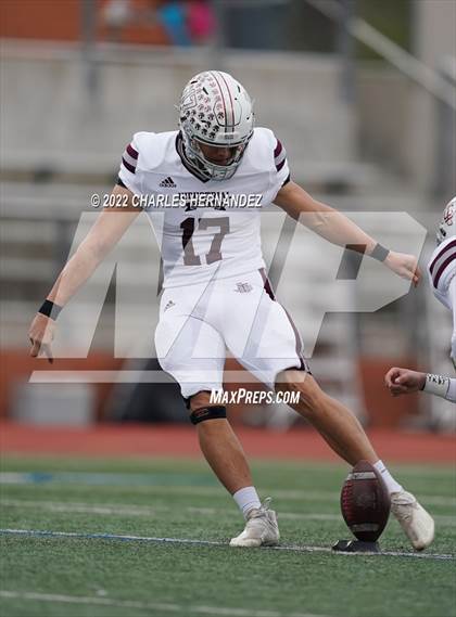 Thumbnail 2 in Industrial vs Llano (UIL 3A Division I Regional Semifinal) photogallery.