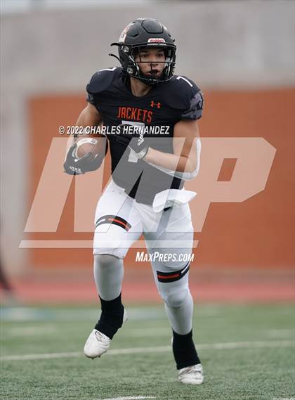 Thumbnail 2 in Industrial vs Llano (UIL 3A Division I Regional Semifinal) photogallery.