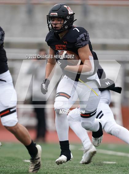 Thumbnail 3 in Industrial vs Llano (UIL 3A Division I Regional Semifinal) photogallery.