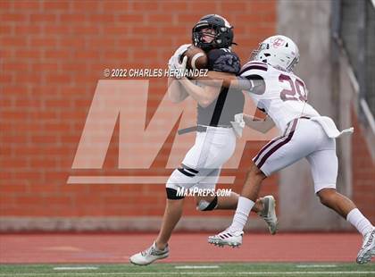 Thumbnail 3 in Industrial vs Llano (UIL 3A Division I Regional Semifinal) photogallery.