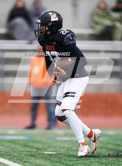 Thumbnail 1 in Industrial vs Llano (UIL 3A Division I Regional Semifinal) photogallery.