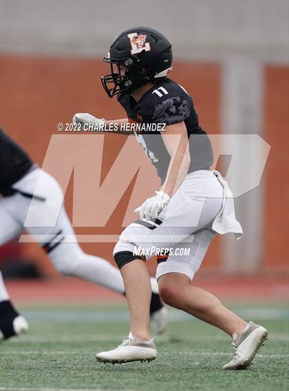Thumbnail 2 in Industrial vs Llano (UIL 3A Division I Regional Semifinal) photogallery.