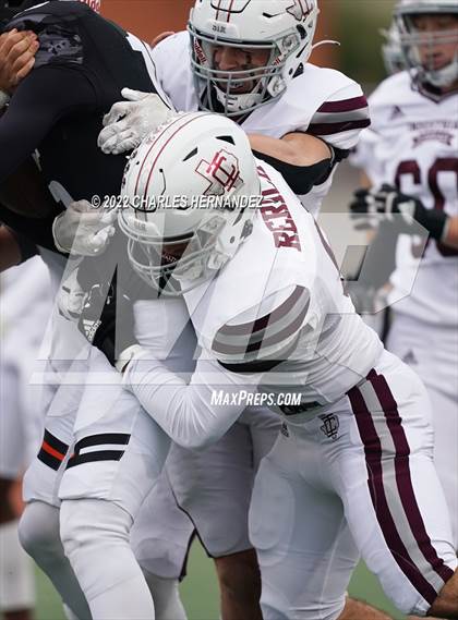 Thumbnail 3 in Industrial vs Llano (UIL 3A Division I Regional Semifinal) photogallery.