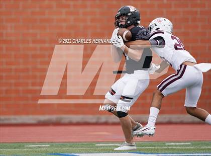 Thumbnail 1 in Industrial vs Llano (UIL 3A Division I Regional Semifinal) photogallery.