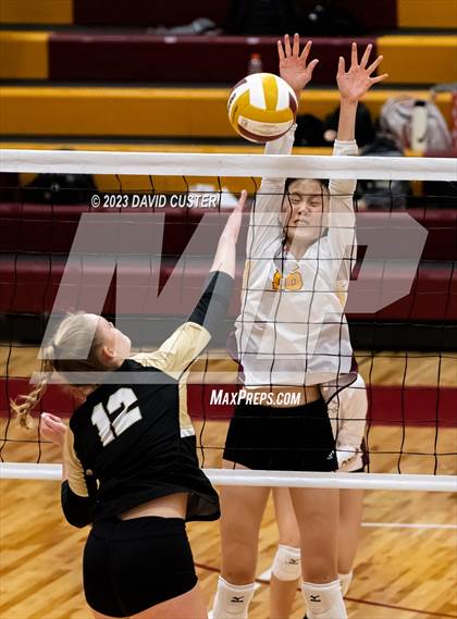 Thumbnail 3 in Westfield @ Oakton photogallery.