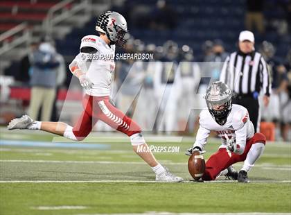 Thumbnail 3 in Loveland vs. Palmer Ridge (CHSAA 4A Final) photogallery.