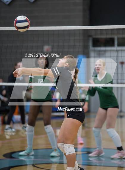 Thumbnail 1 in Tigard @ Lakeridge photogallery.