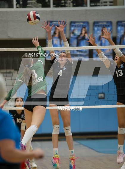 Thumbnail 1 in Tigard @ Lakeridge photogallery.