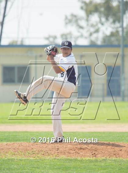 Thumbnail 3 in Wilson vs Fremont  photogallery.