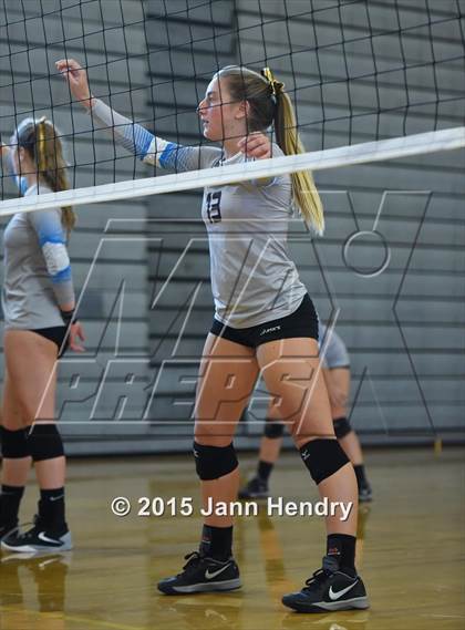 Thumbnail 2 in Los Alamitos vs Parker (Durango Fall Classic) photogallery.
