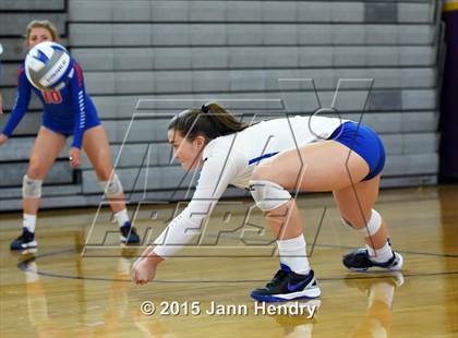 Thumbnail 3 in Los Alamitos vs Parker (Durango Fall Classic) photogallery.