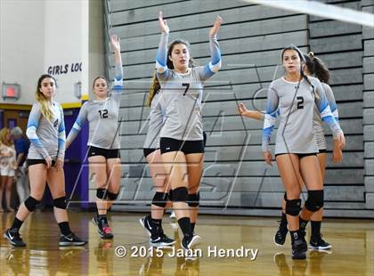 Thumbnail 3 in Los Alamitos vs Parker (Durango Fall Classic) photogallery.