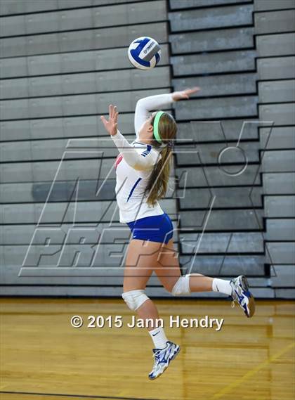 Thumbnail 1 in Los Alamitos vs Parker (Durango Fall Classic) photogallery.