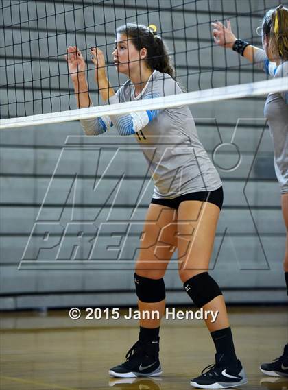 Thumbnail 3 in Los Alamitos vs Parker (Durango Fall Classic) photogallery.