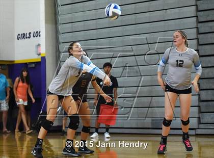 Thumbnail 3 in Los Alamitos vs Parker (Durango Fall Classic) photogallery.