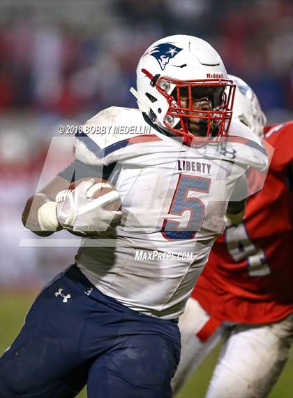 Thumbnail 1 in Buchanan vs. Liberty Bakersfield (CIF CS D1 Semifinal Playoff)  photogallery.