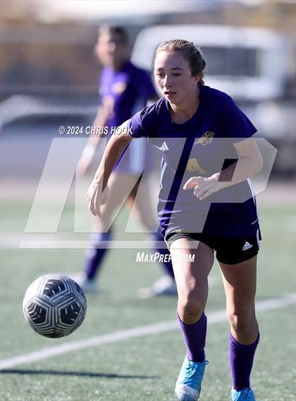 Thumbnail 2 in Sabino vs Sunnyside (Brandon Bean Soccer Tournament) photogallery.
