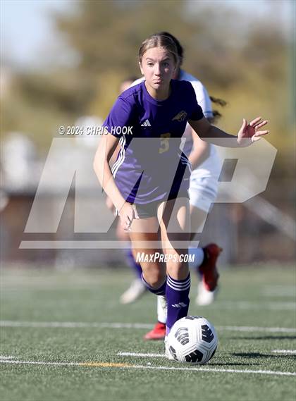 Thumbnail 3 in Sabino vs Sunnyside (Brandon Bean Soccer Tournament) photogallery.