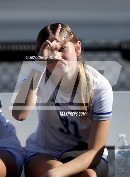 Thumbnail 3 in Sabino vs Sunnyside (Brandon Bean Soccer Tournament) photogallery.