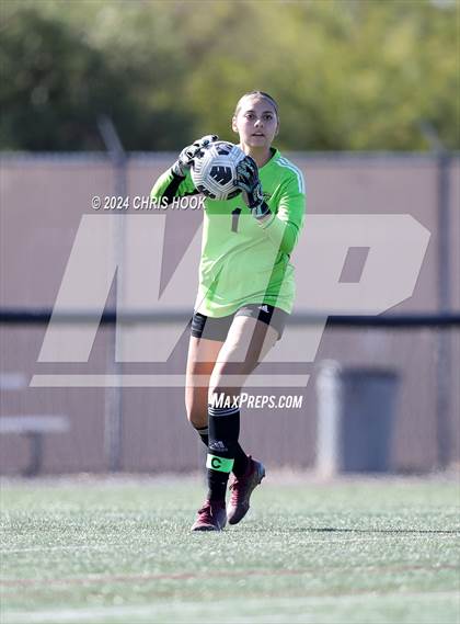 Thumbnail 3 in Sabino vs Sunnyside (Brandon Bean Soccer Tournament) photogallery.